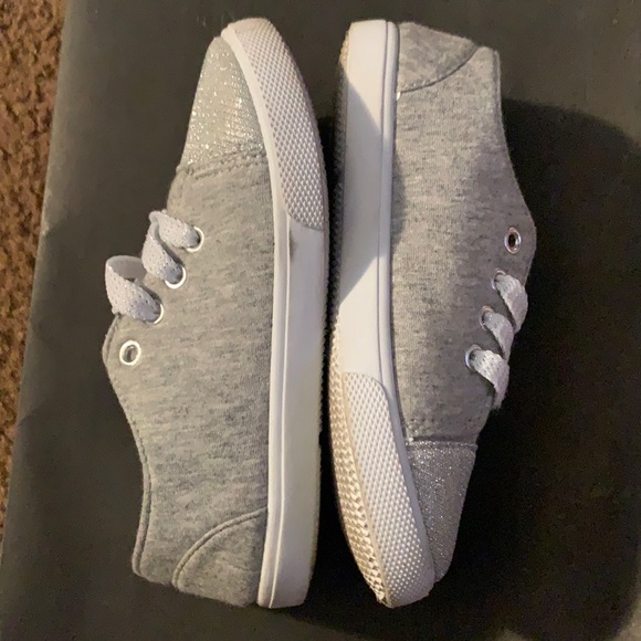 Sneakers - Picture 1 of 2